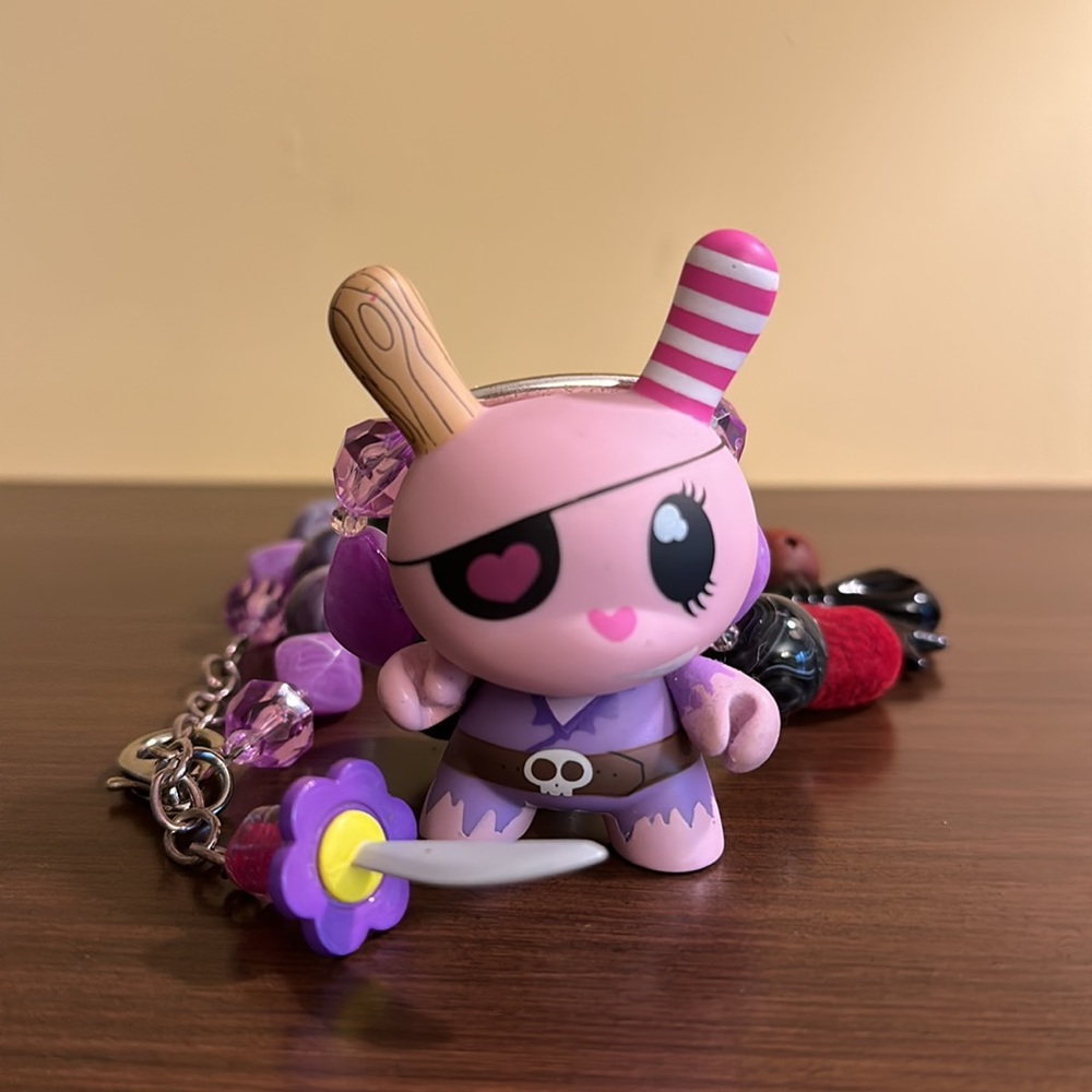 Tarina Tarantino xKidrobot Dunny Clutter Pirate Pendant Necklace - Picture 2 of 6